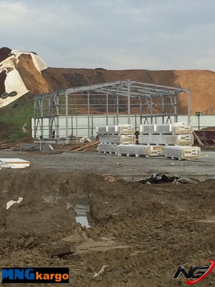 Overview of the steel structure from the construction site